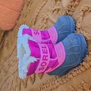 Toddler Size 8 Sorel Snowboots